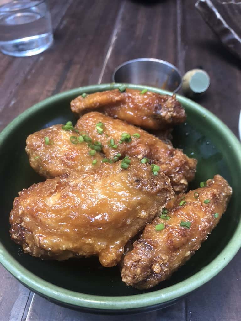 chicken wings, blog post about restaurant 